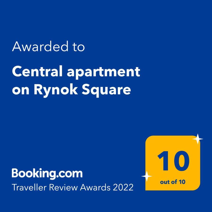 On Rynok Square إلفيف